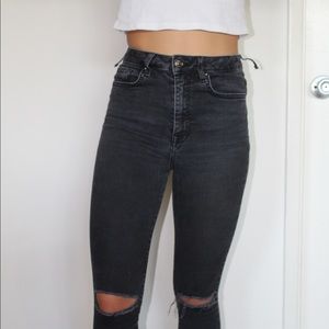 Skinny knee ripped jeans